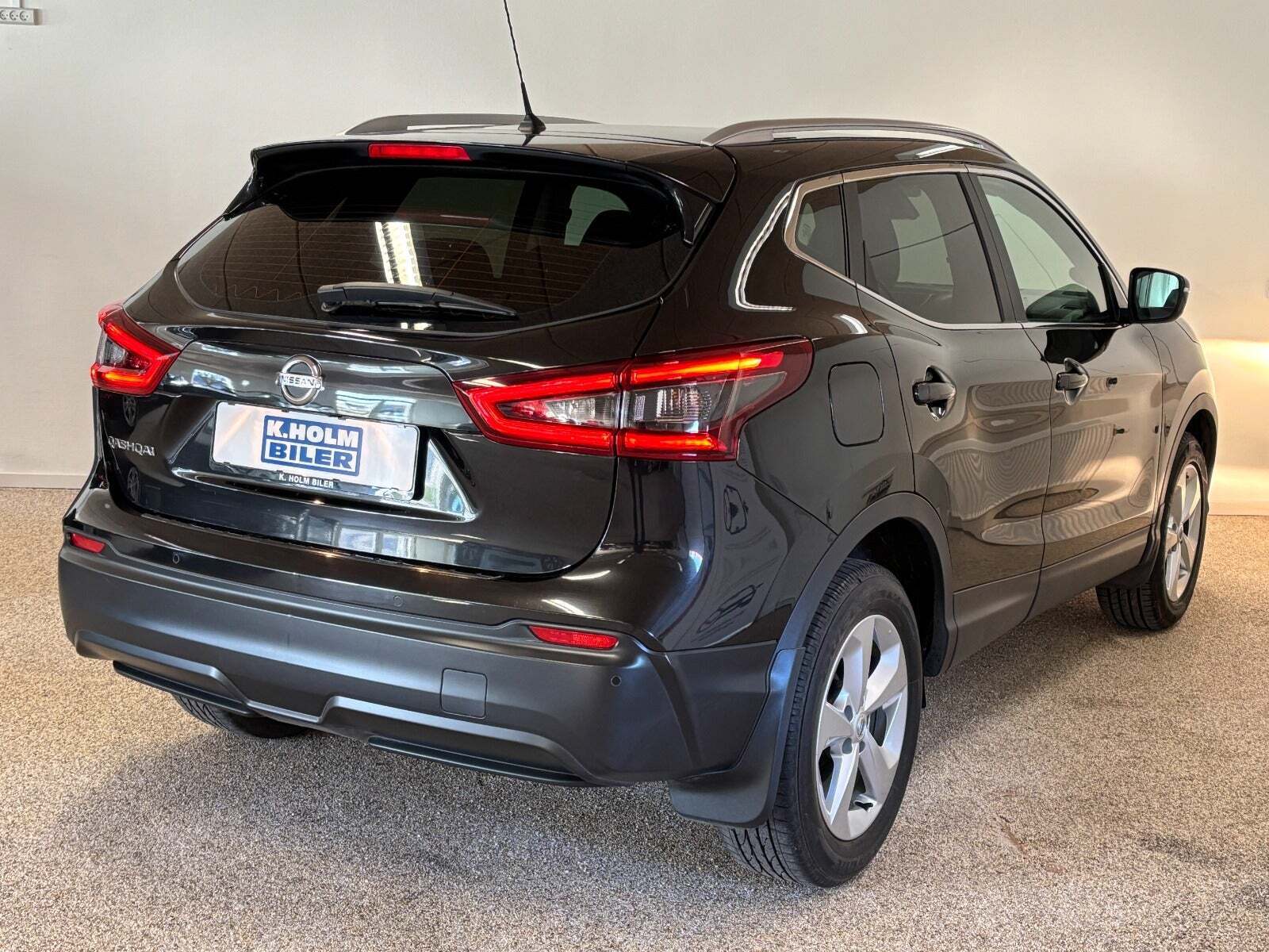 Sort Nissan Qashqai fra 2020