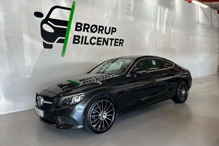 Grå Mercedes C220 d fra 2018