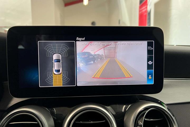 Grå Mercedes C220 d fra 2018