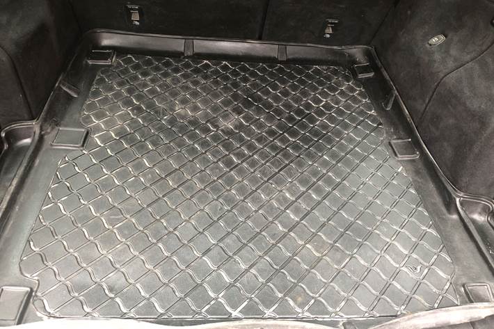 Sort Mercedes E-Klasse fra 2012