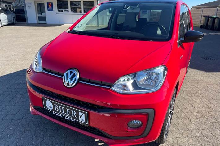 Rød VW UP! fra 2019