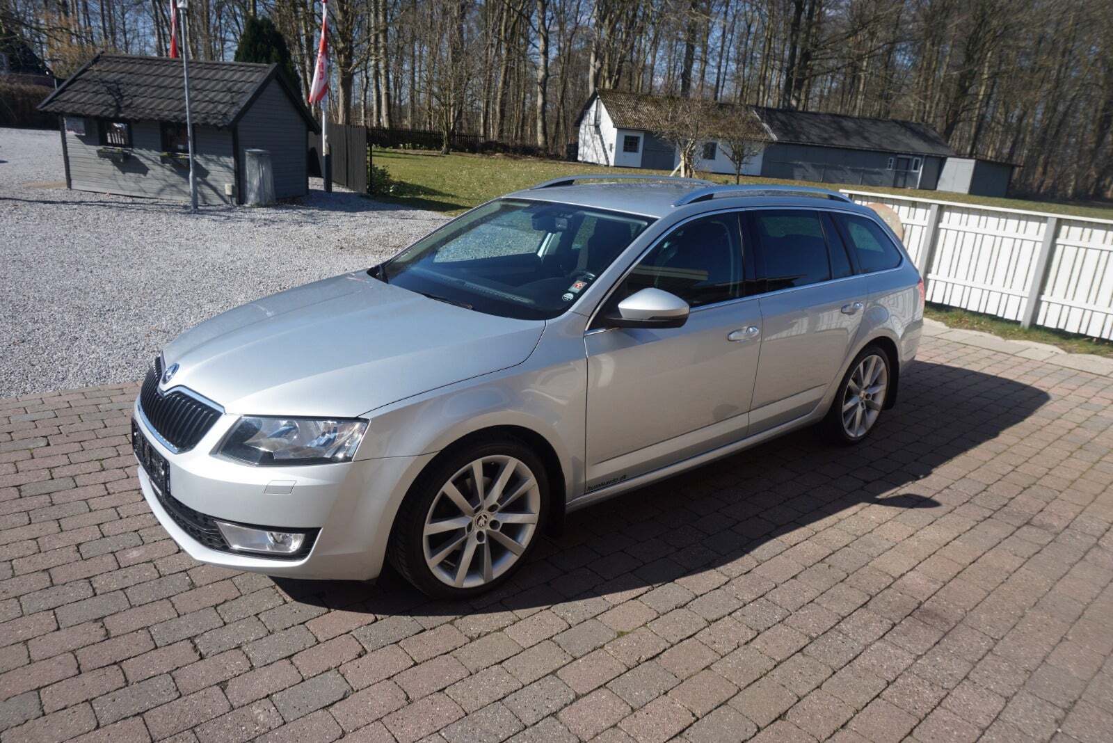 Sølv Skoda Octavia fra 2016
