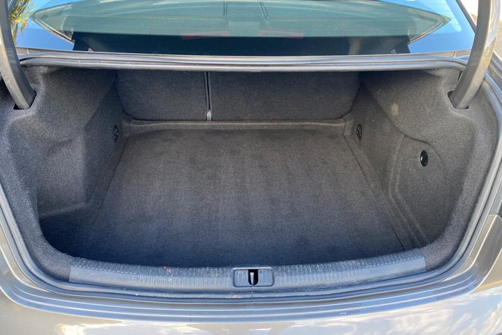 Grå Audi A3 Limousine fra 2015