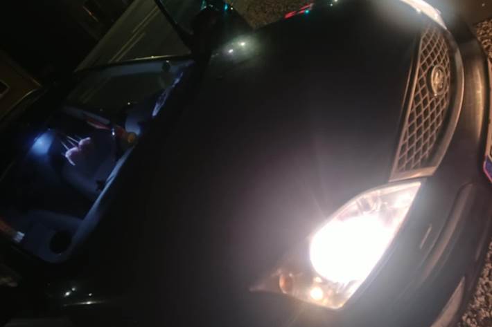 Sort Ford Mondeo fra 2004