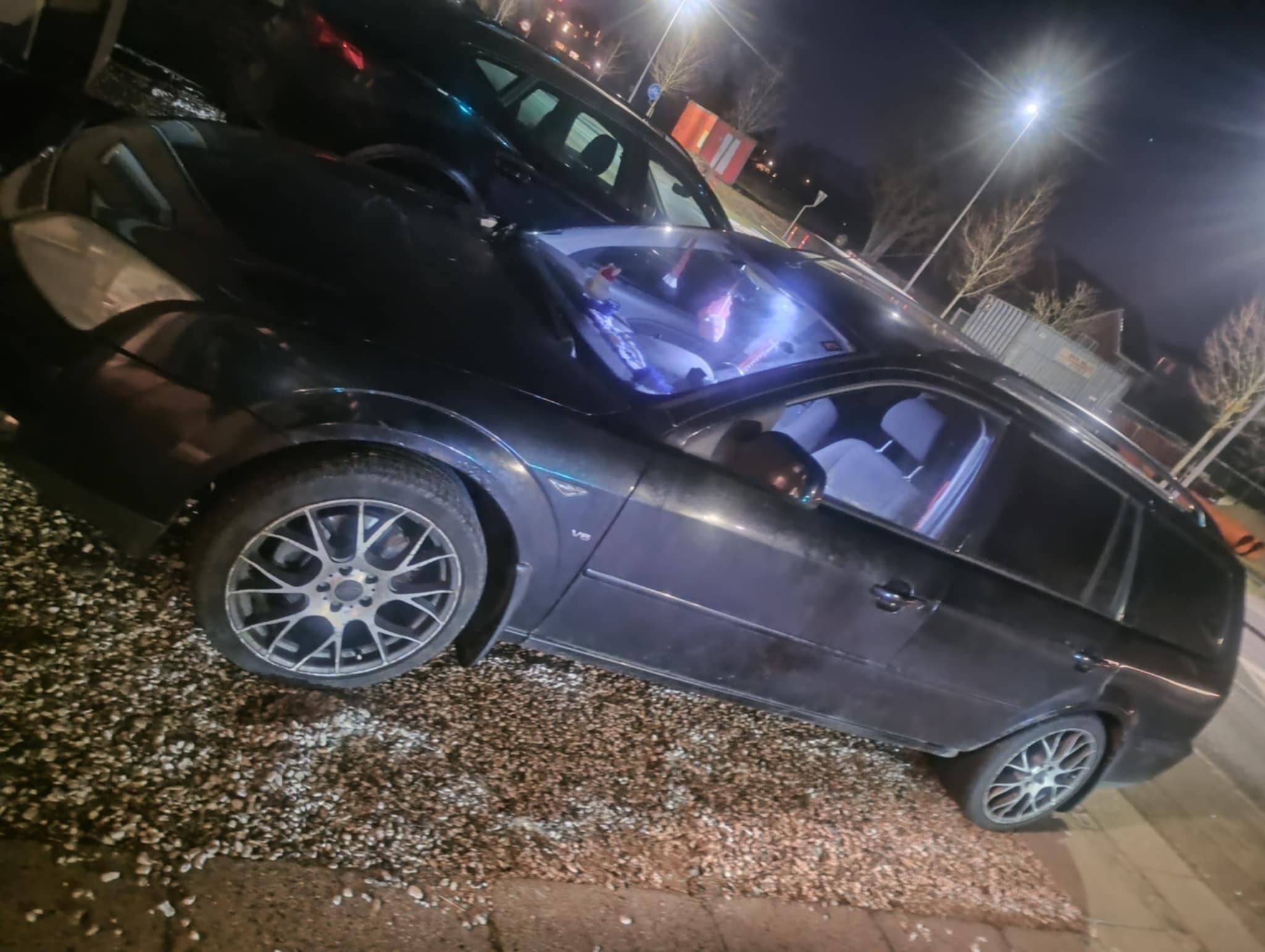 Sort Ford Mondeo fra 2004