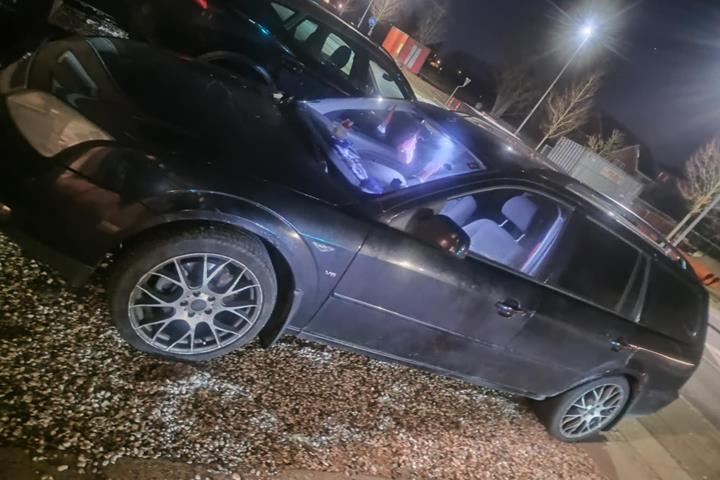Sort Ford Mondeo fra 2004