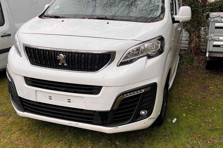 Hvid Peugeot Expert fra 2018
