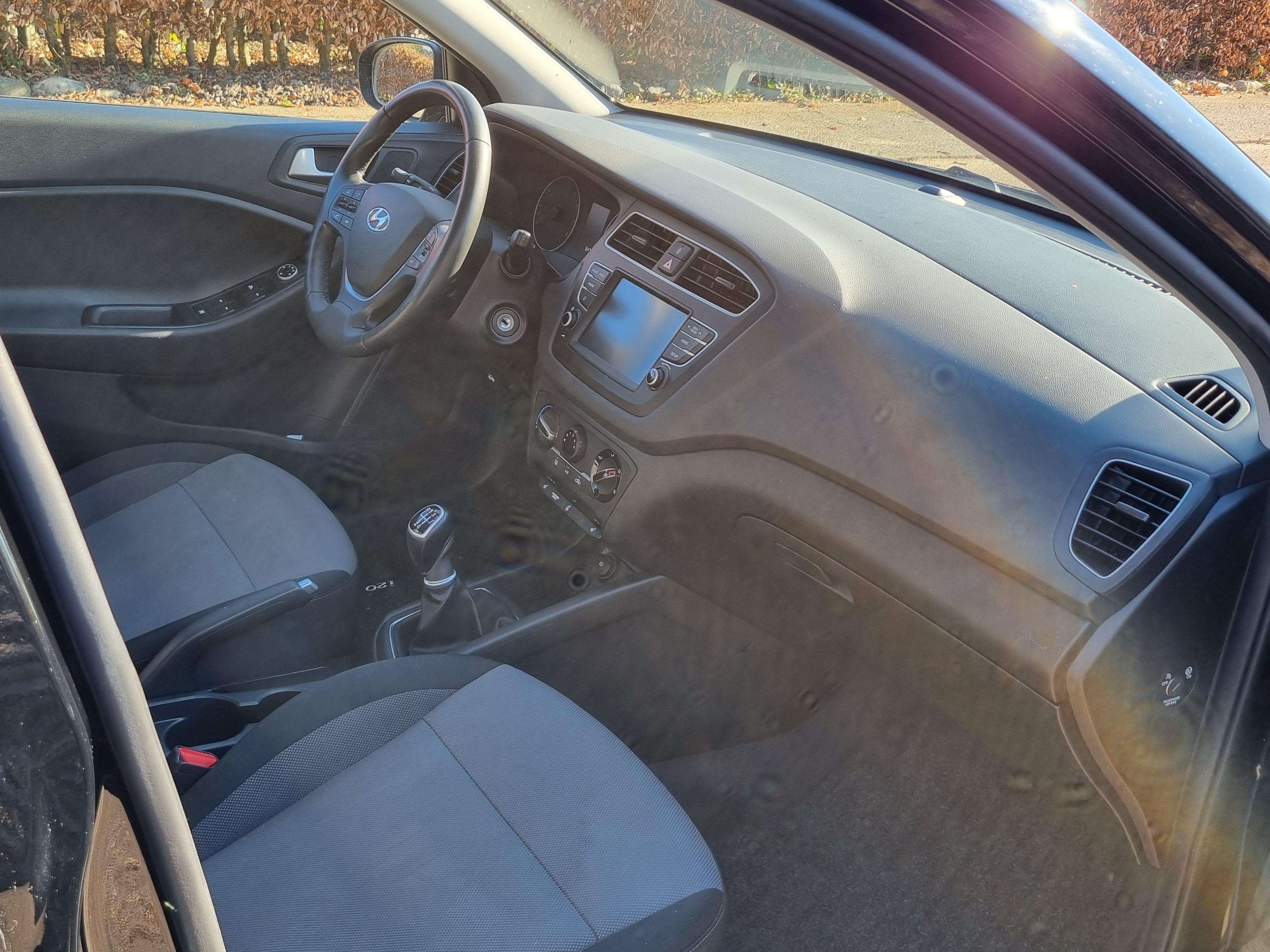 Sort Hyundai i20 fra 2020