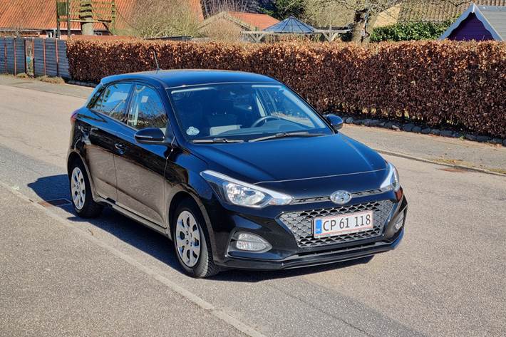 Sort Hyundai i20 fra 2020
