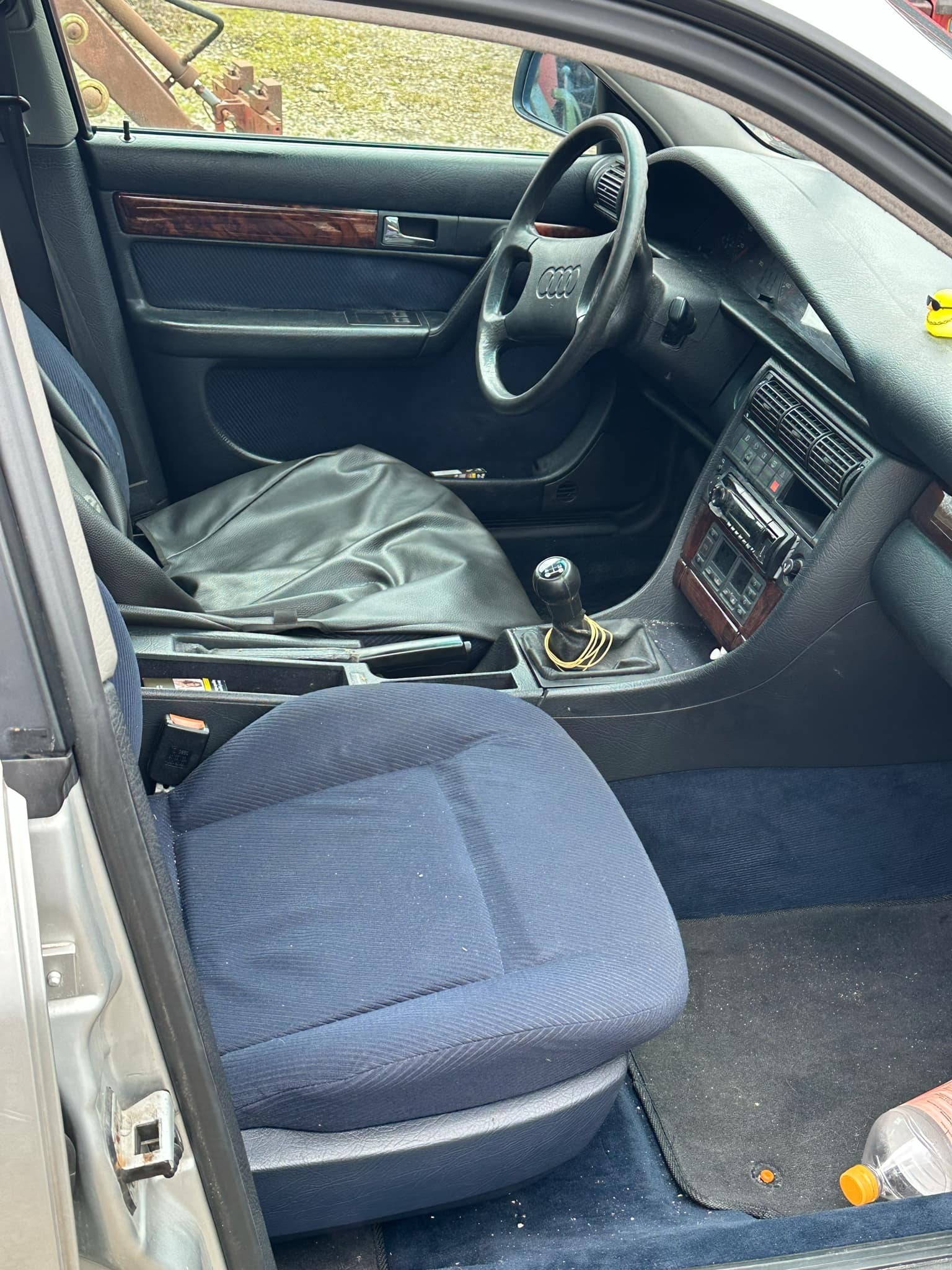 Audi 100 2,6 UOPLYST