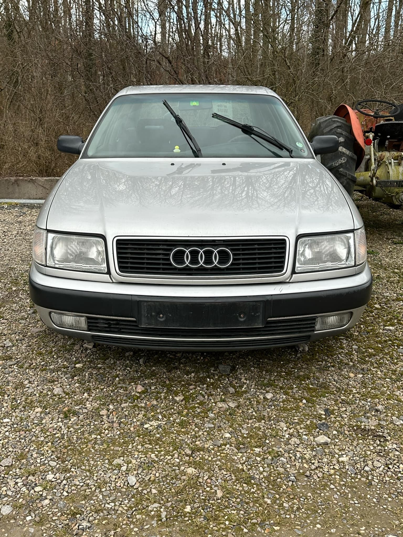 Audi 100 2,6 UOPLYST