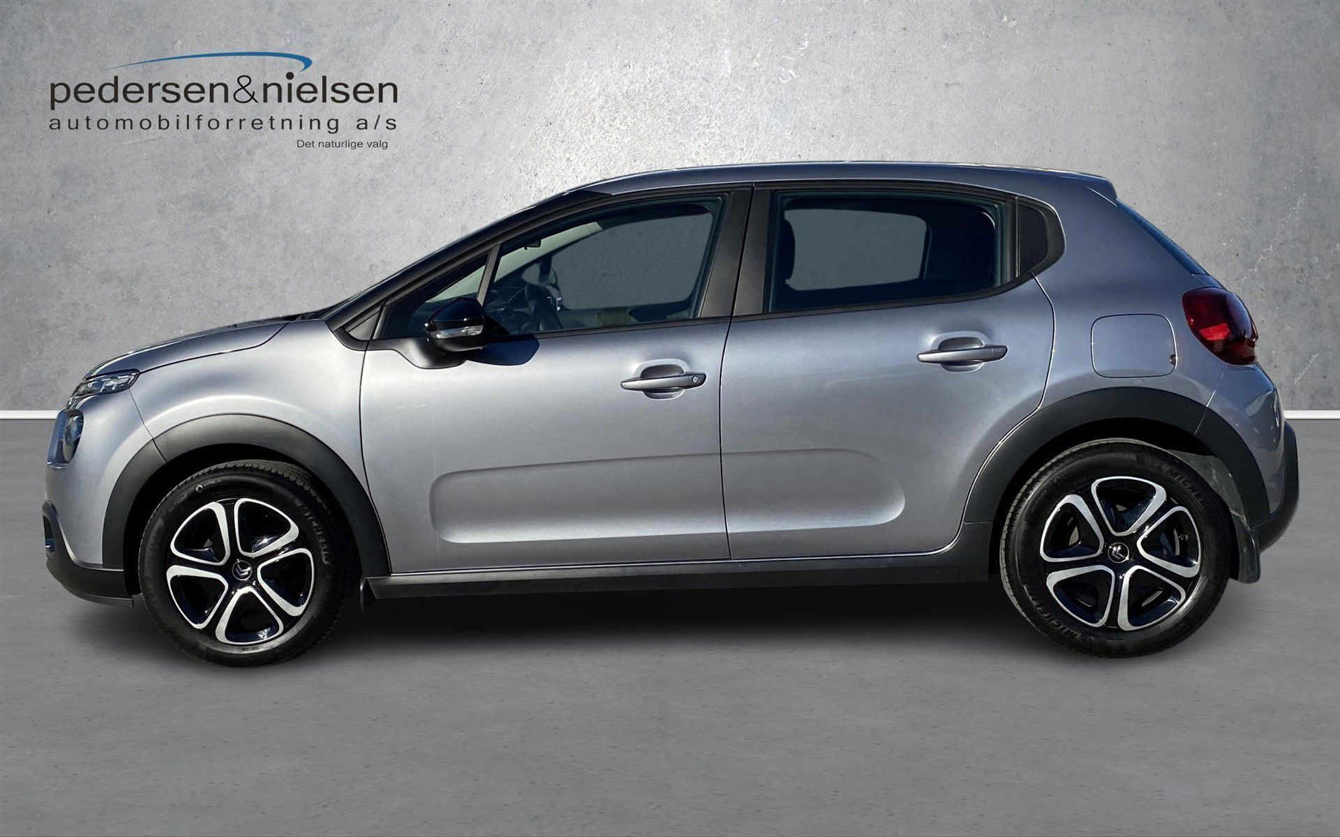 Grå Citroën C3 fra 2022