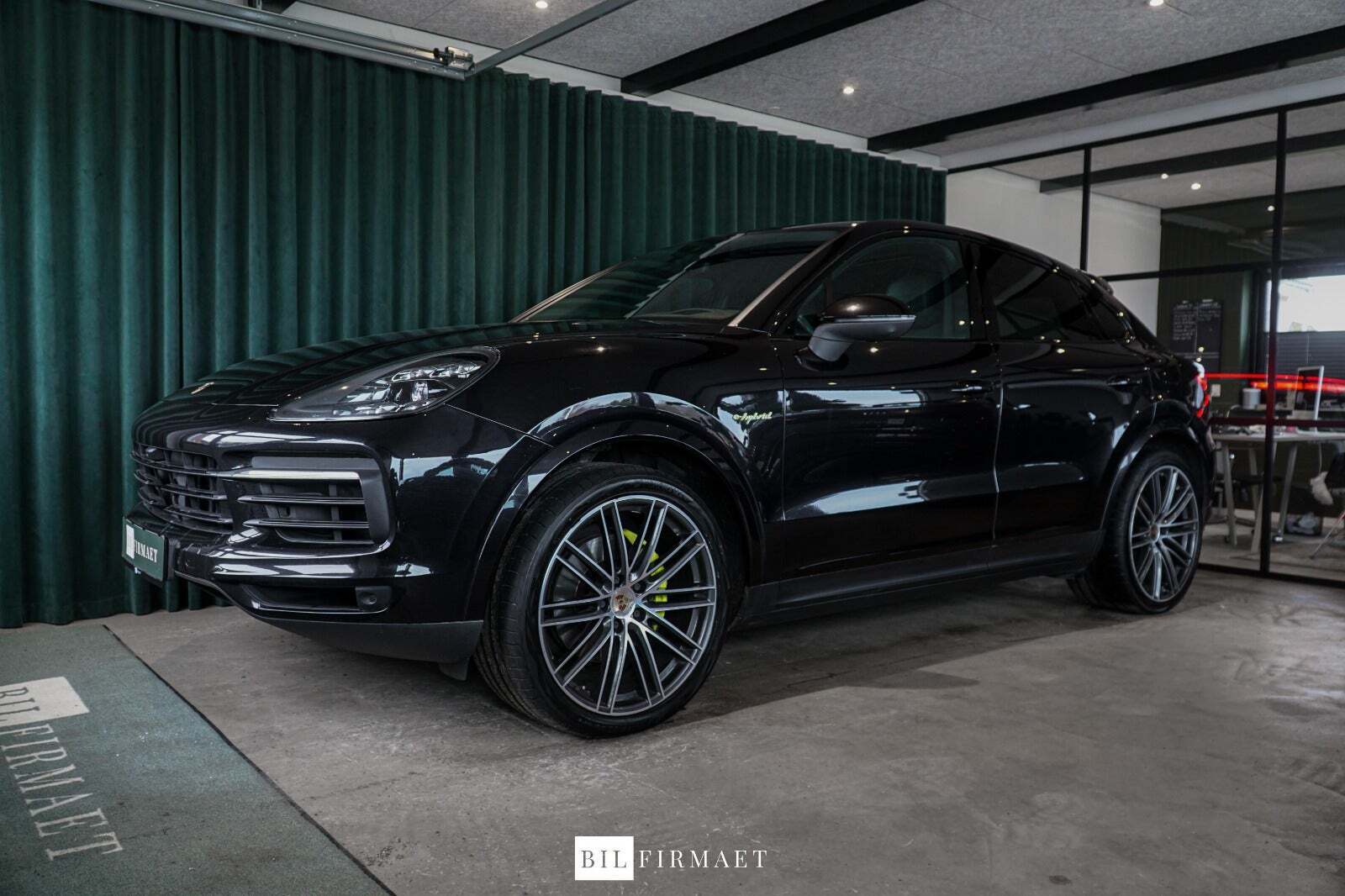 Porsche Cayenne 3,0 E-Hybrid Coupé Tiptr.