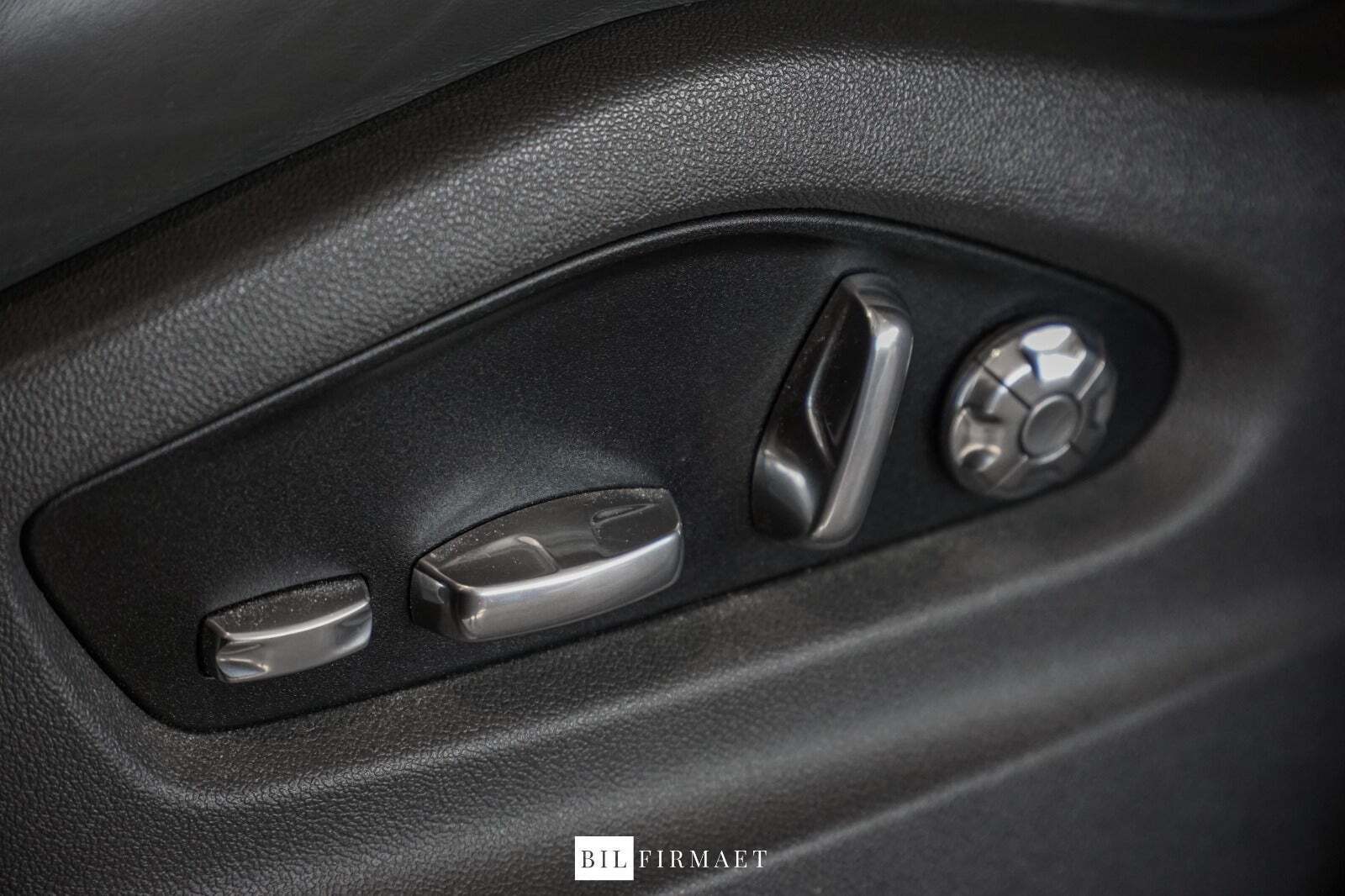Sort Porsche Cayenne fra 2020