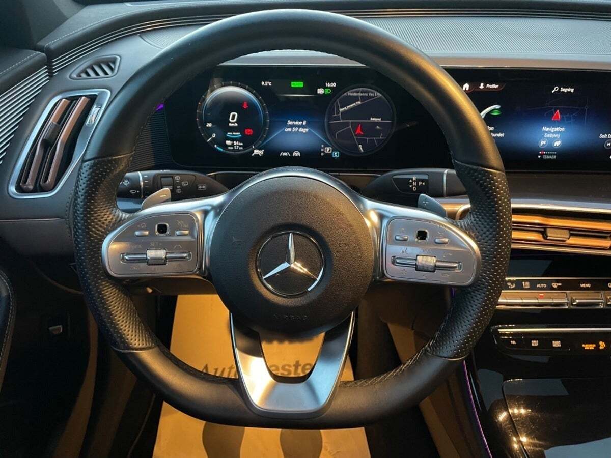 Blå Mercedes EQC400 fra 2022