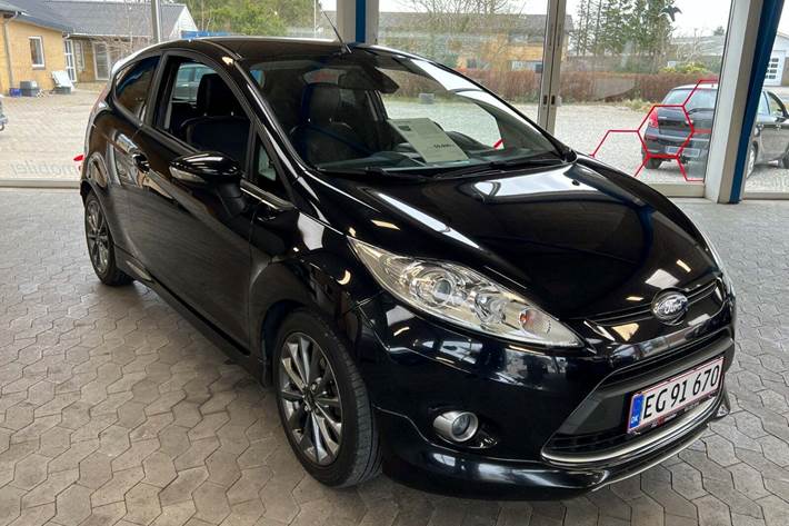 Sort Ford Fiesta fra 2011