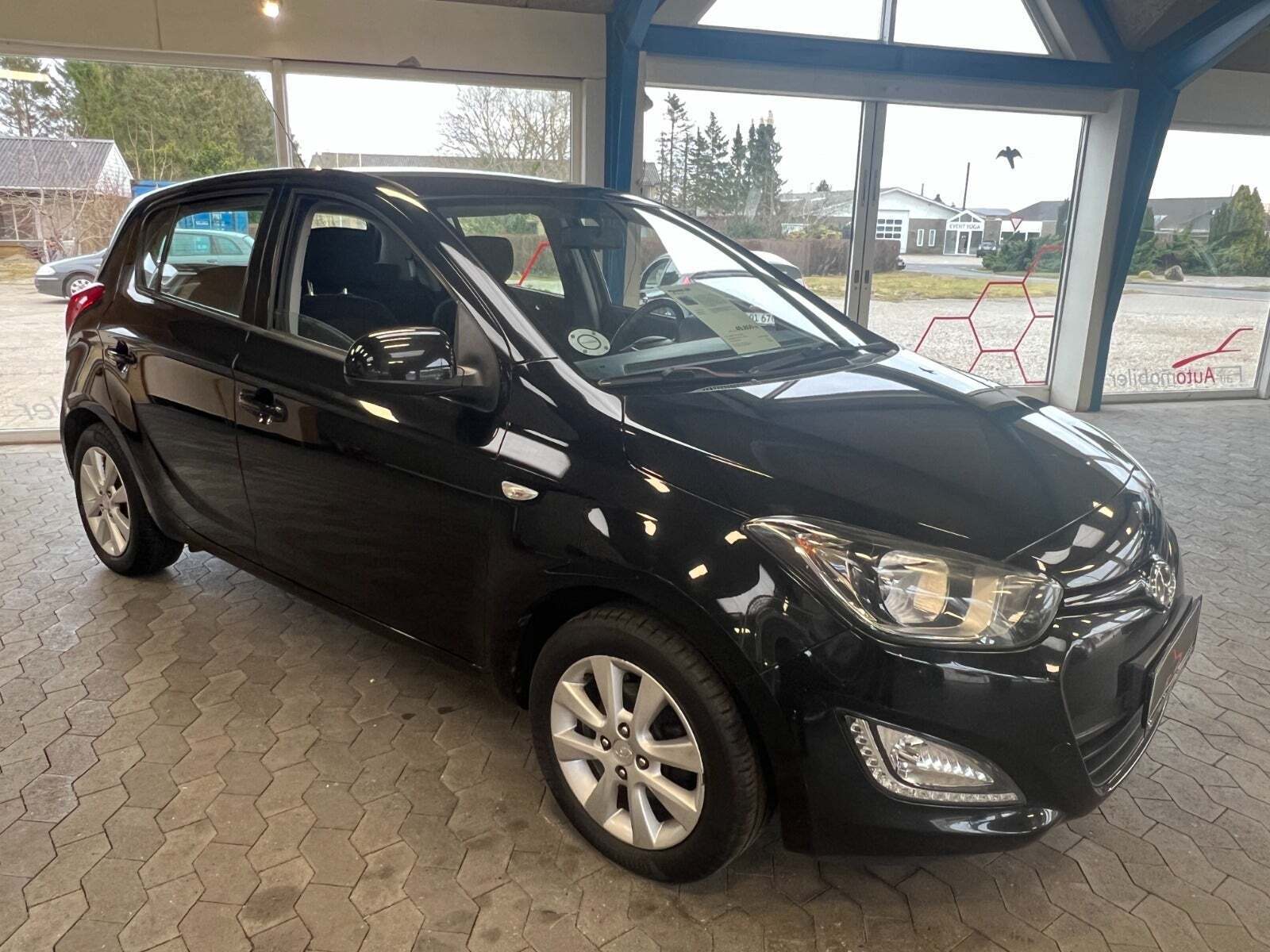 undefined Hyundai i20 fra 2013 set udefra