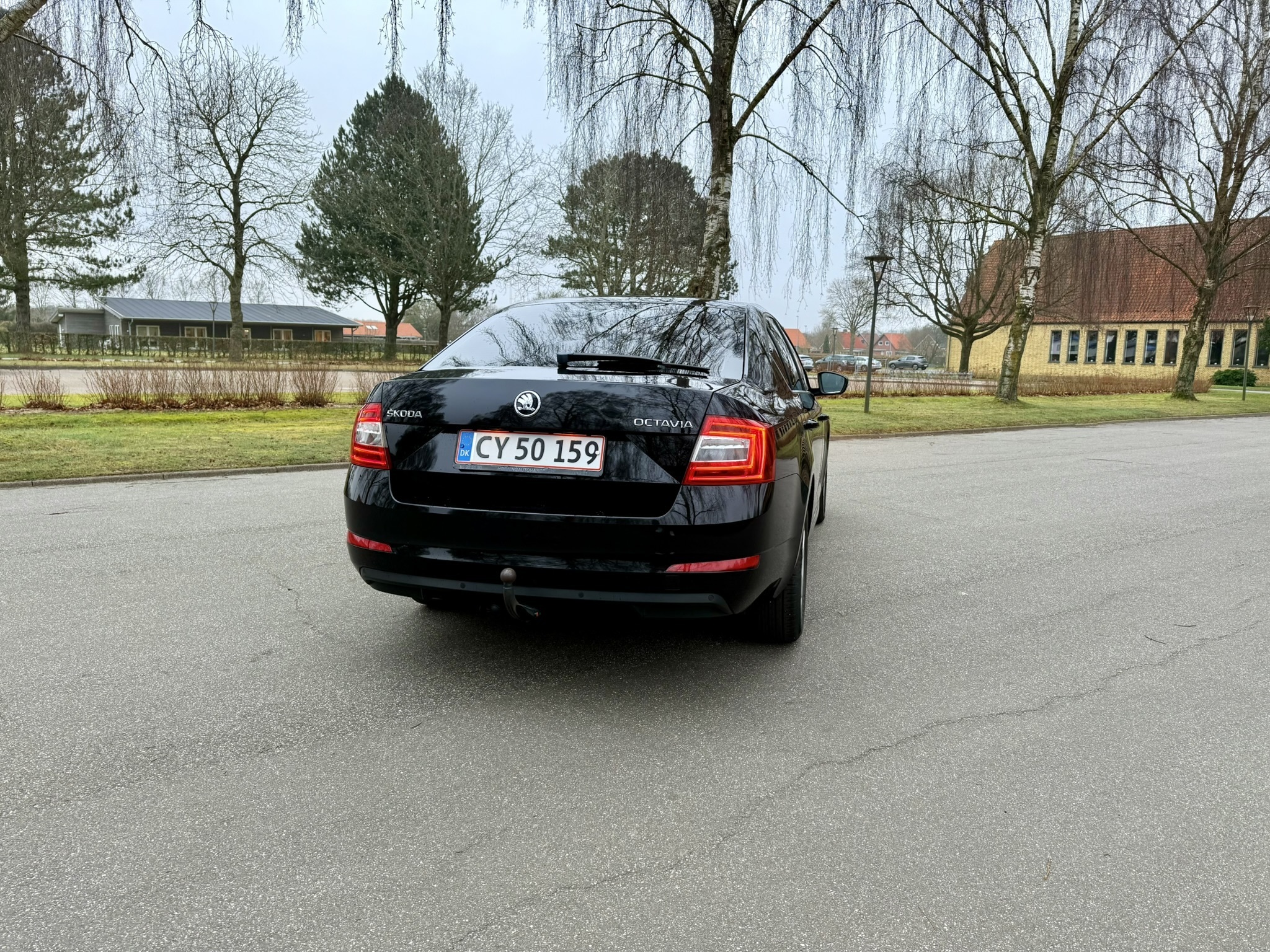 Sort Skoda Octavia fra 2015