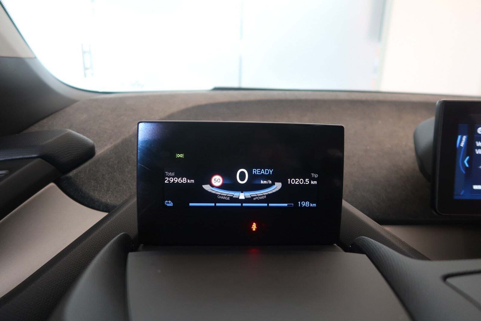 Blå BMW i3s fra 2022