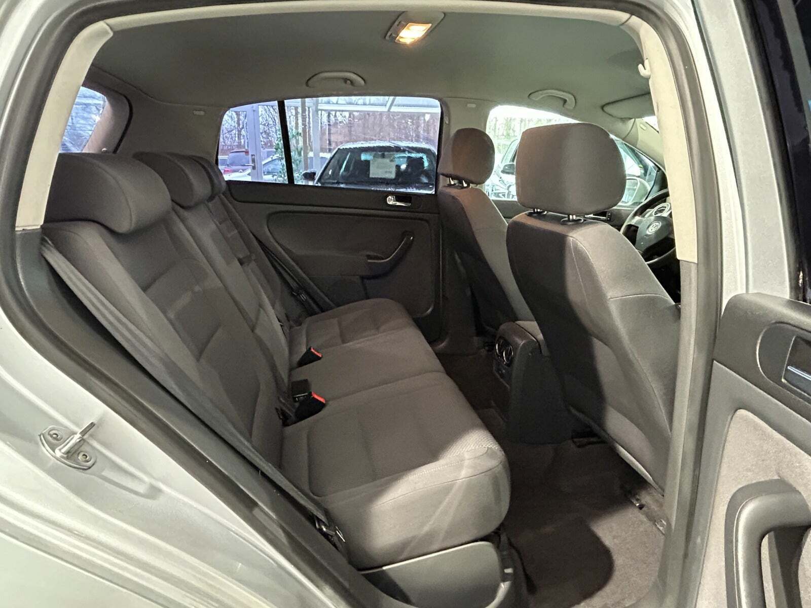 Sølv VW Golf Plus fra 2006