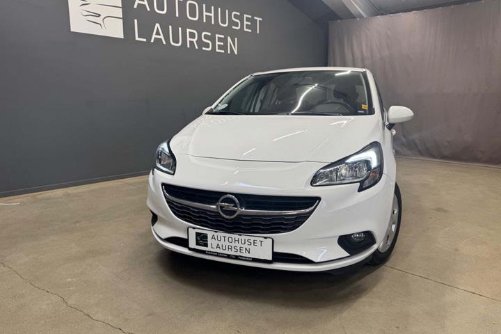 Hvid Opel Corsa fra 2017