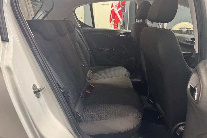 Hvid Opel Corsa fra 2017