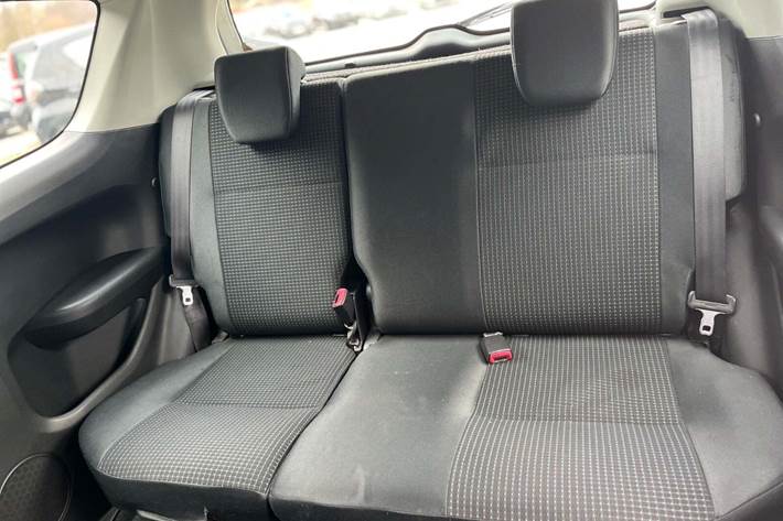 Grå Suzuki Swift fra 2007