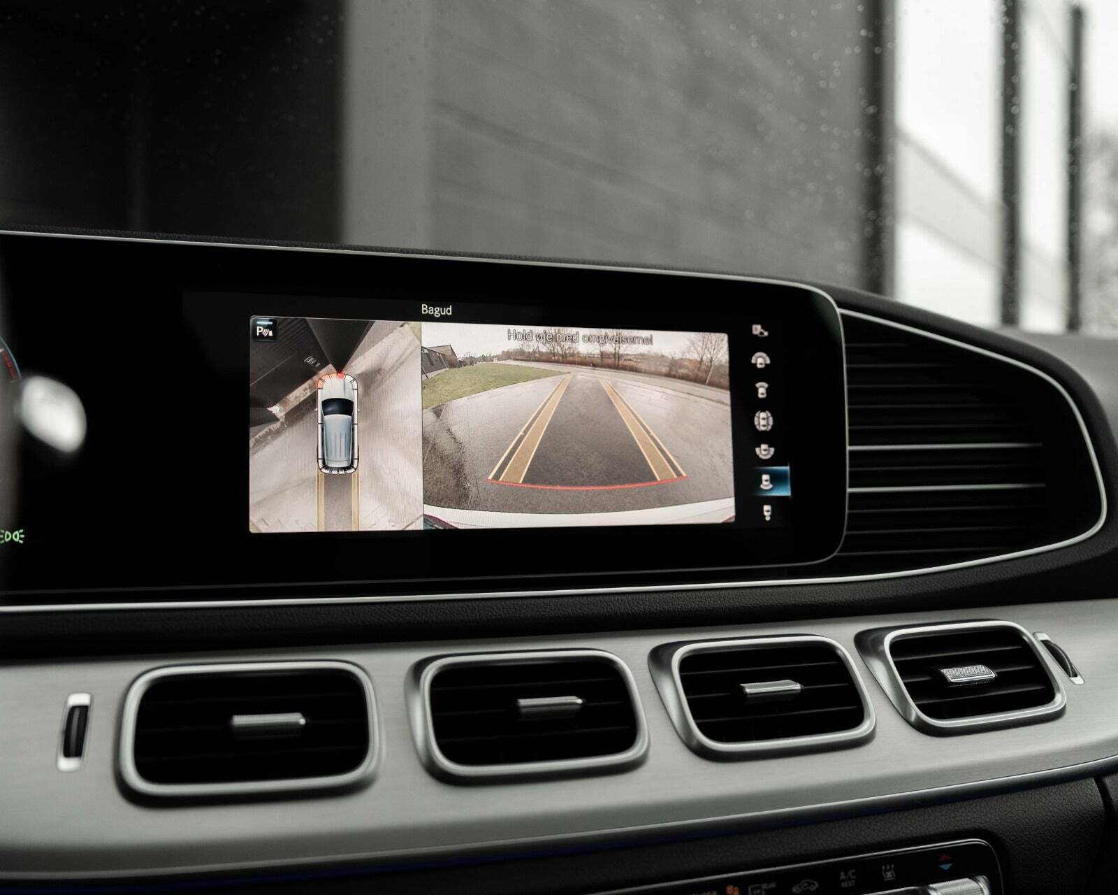 Hvid Mercedes GLE350 de fra 2022