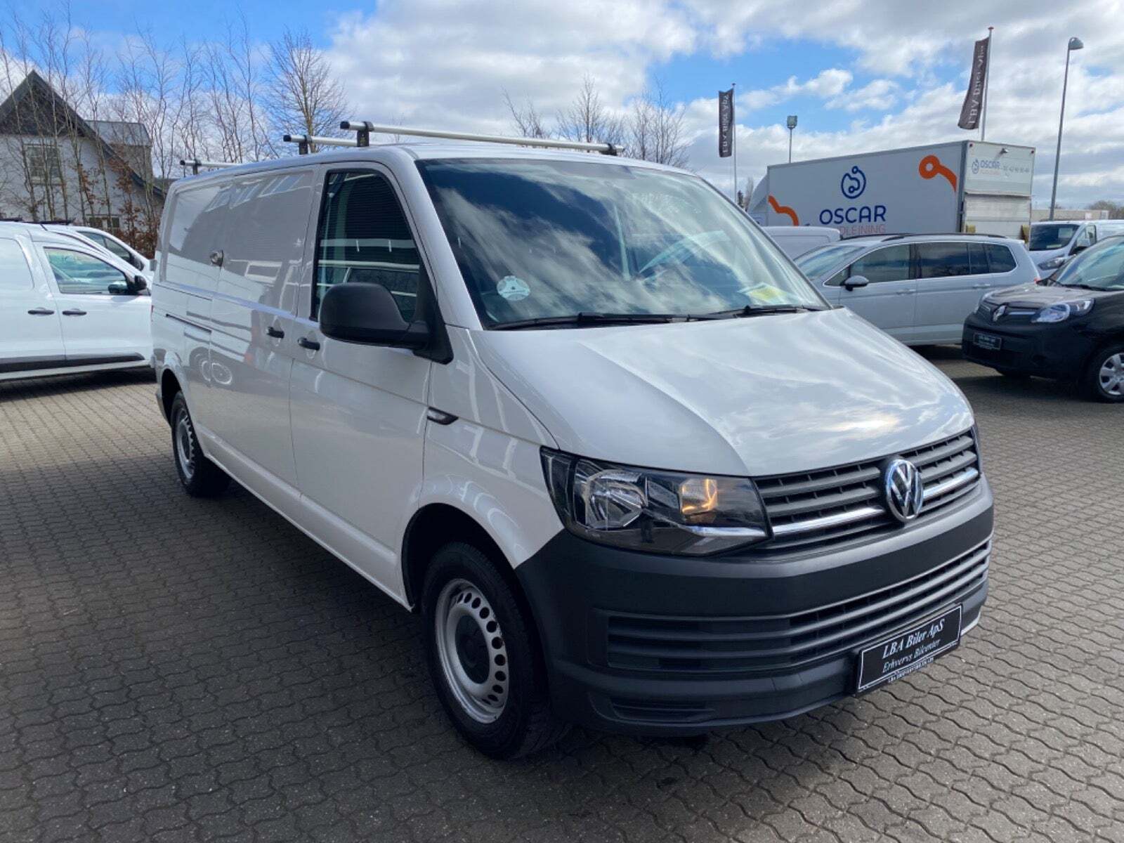 Hvid VW Transporter fra 2019
