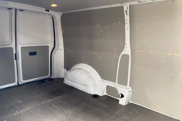 Hvid VW Transporter fra 2019