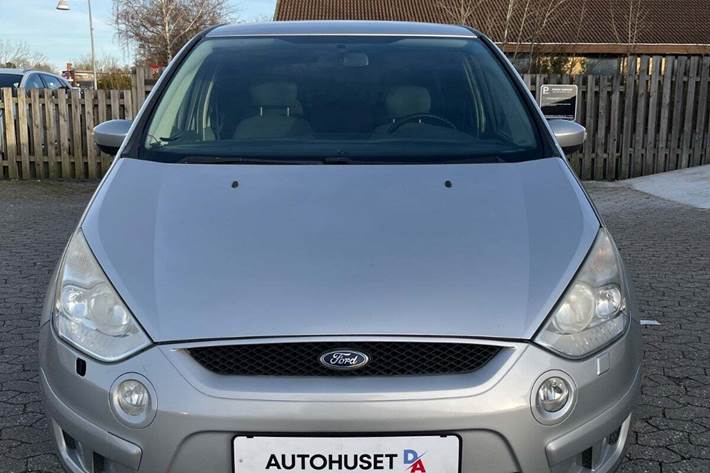 Sølv Ford S-MAX fra 2007