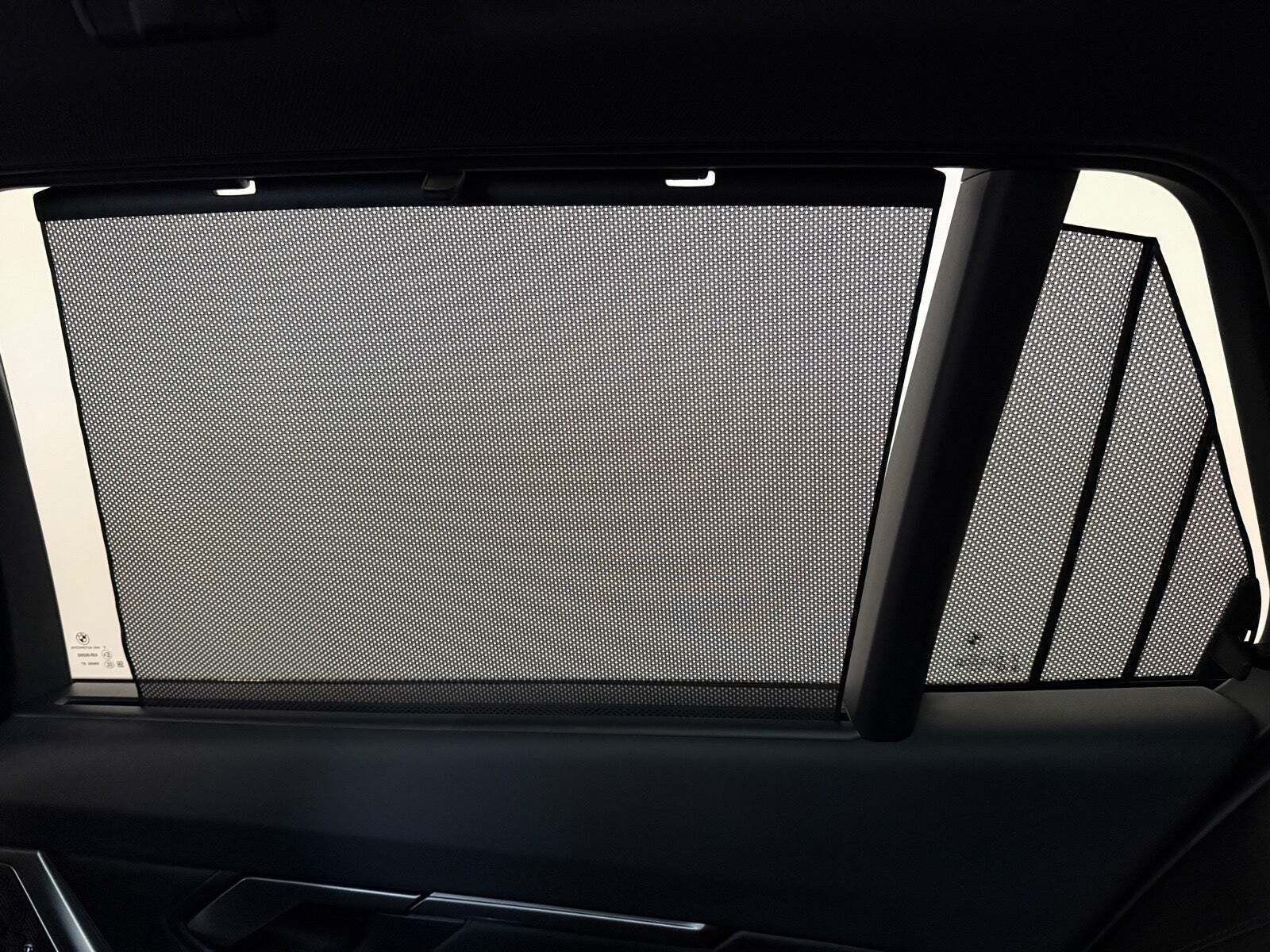 Rød BMW i5 fra 2024