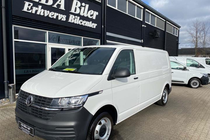 Hvid VW e-Transporter fra 2021
