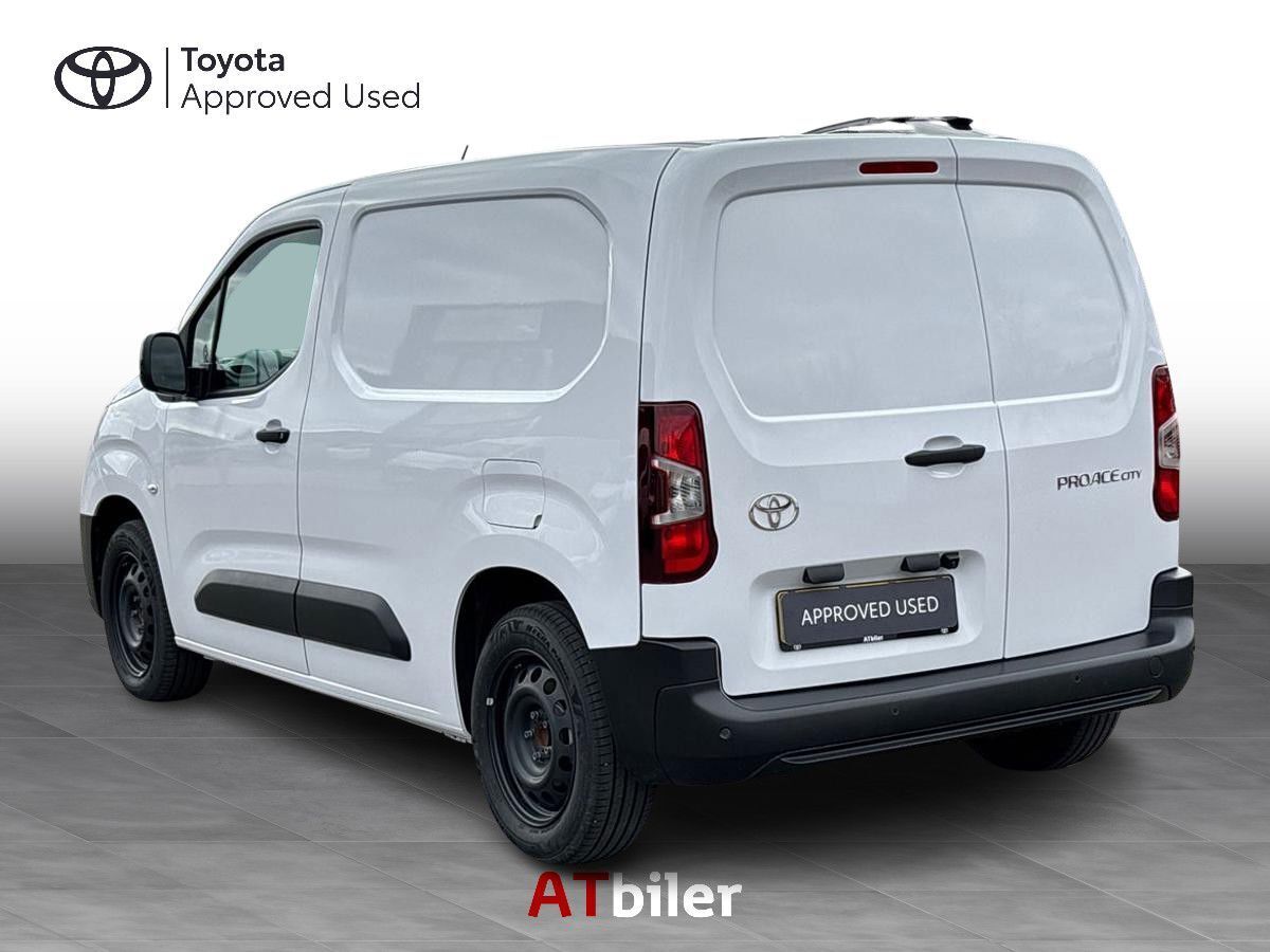 Toyota ProAce City 1,5 Medium D Comfort Master 102HK Van