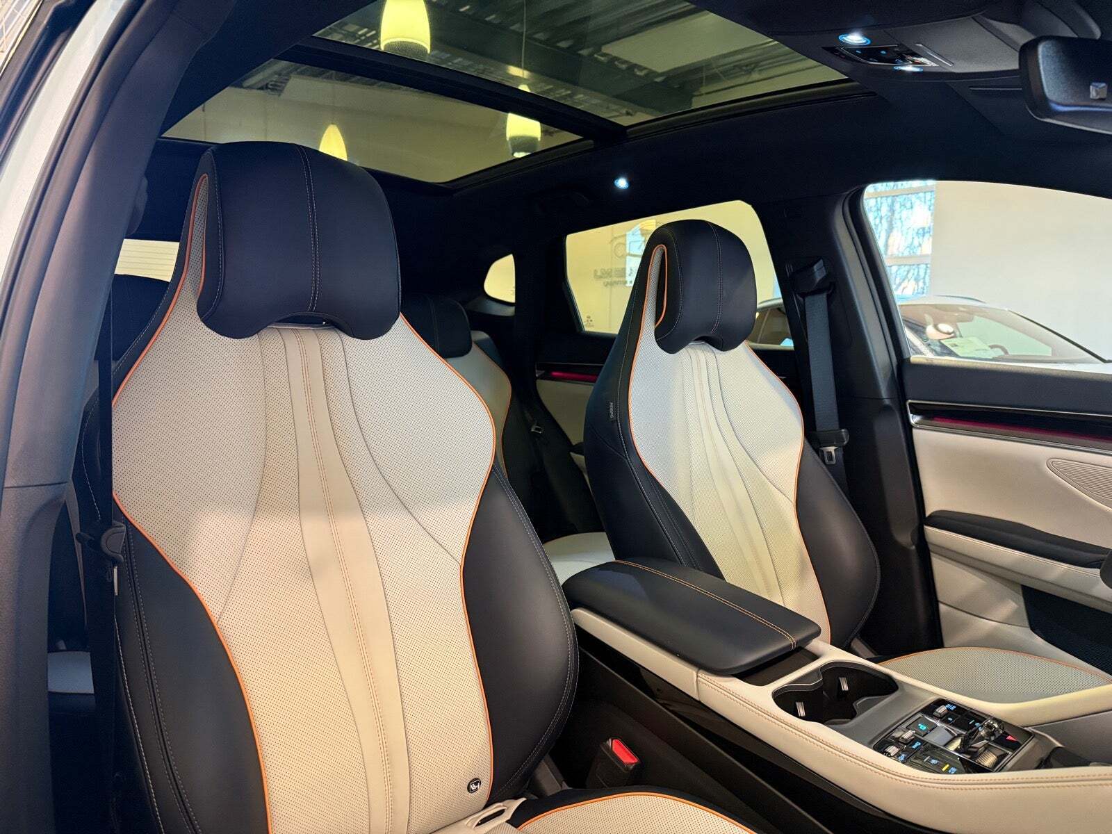 Blå BYD Seal U fra 2024