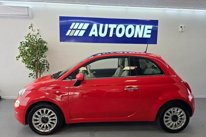 Rød Fiat 500 fra 2015
