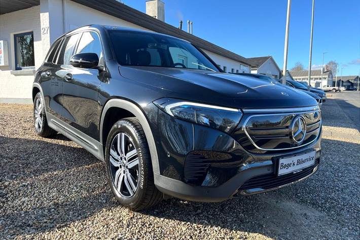Sort Mercedes EQB 250 fra 2023