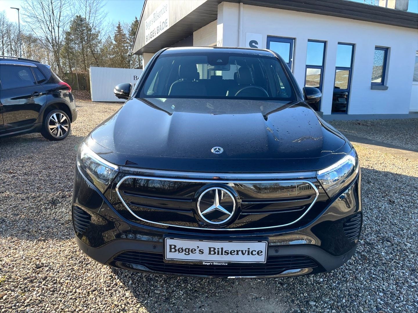 Sort Mercedes EQB 250 fra 2023