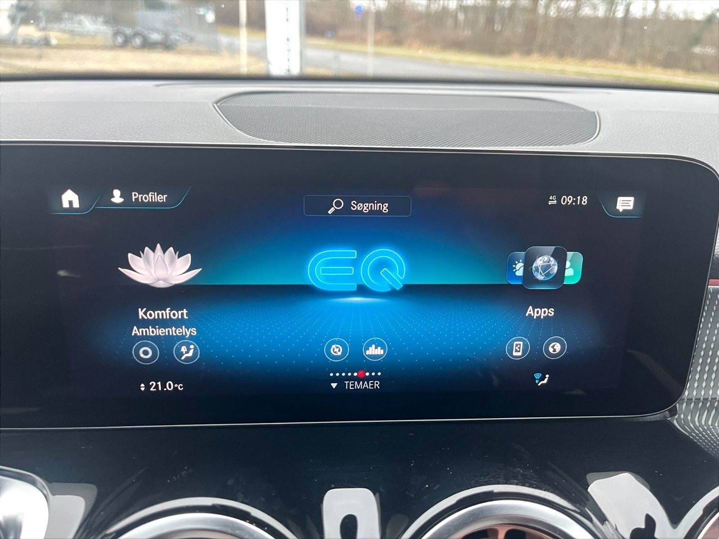 Sort Mercedes EQB 250 fra 2023