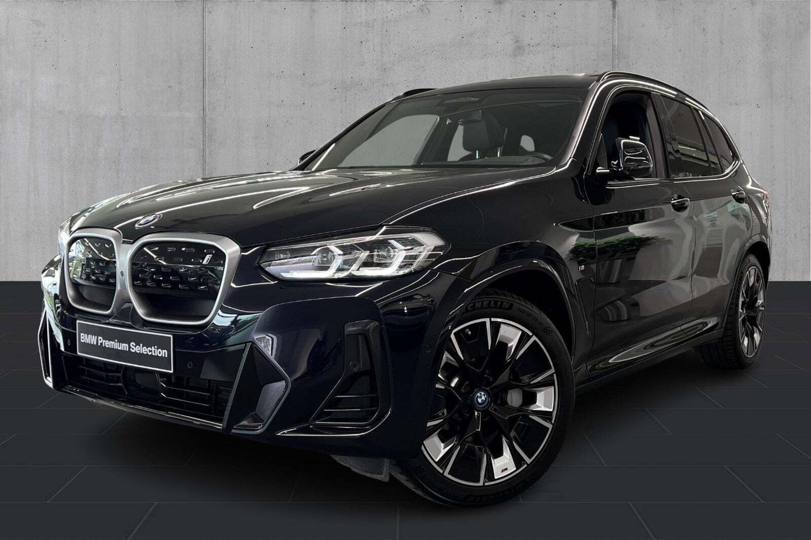 Sort BMW iX3 fra 2021