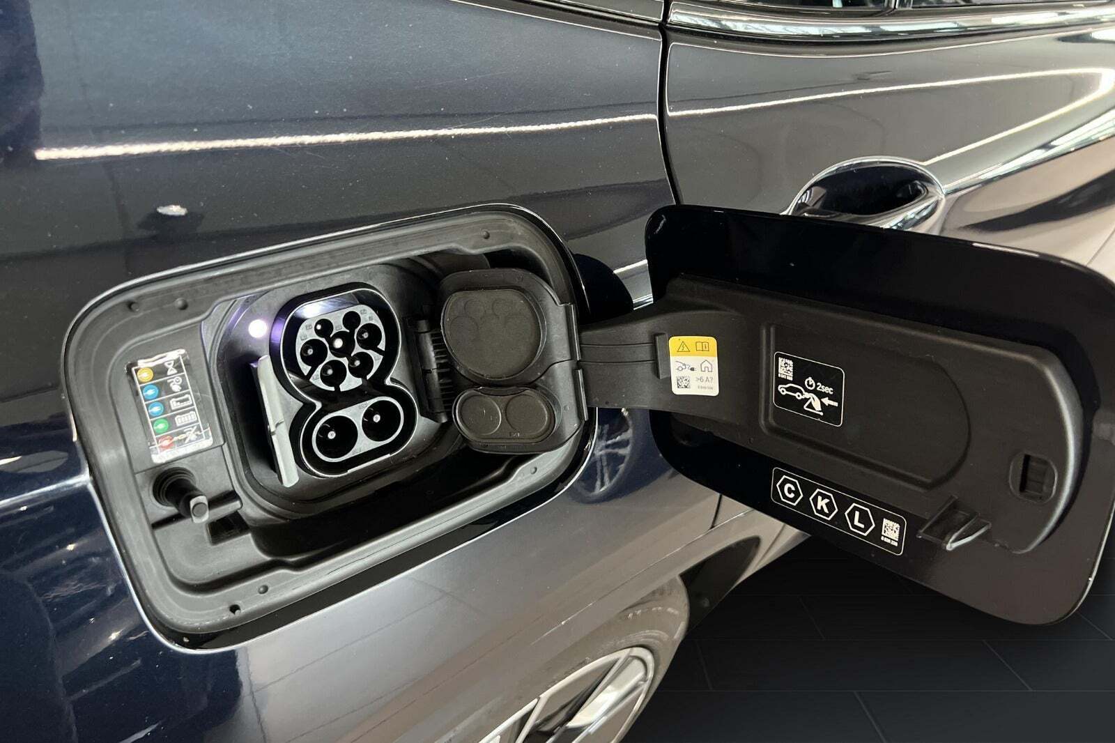 Sort BMW iX3 fra 2021