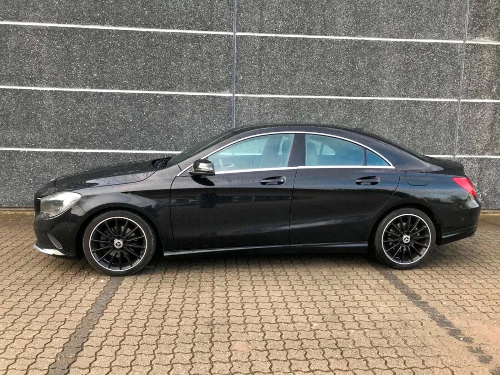 Mercedes CLA200
