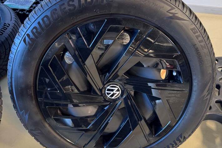 Hvid VW ID.4 fra 2023