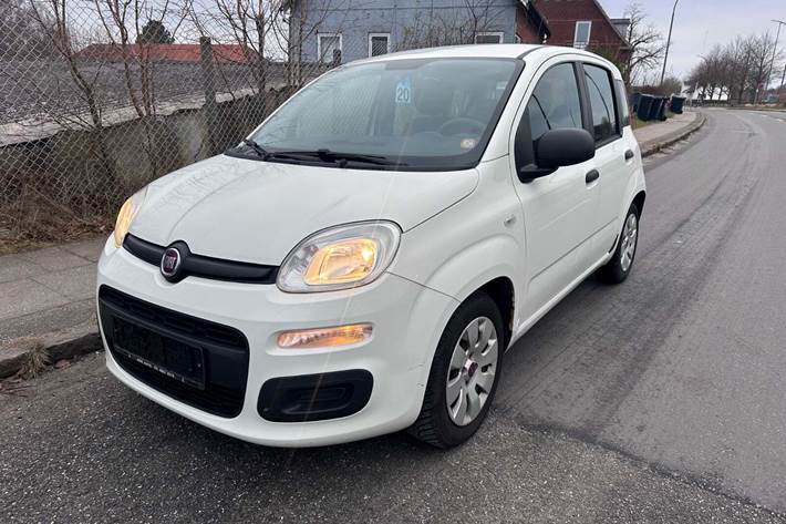 Grøn Fiat Panda fra 2012