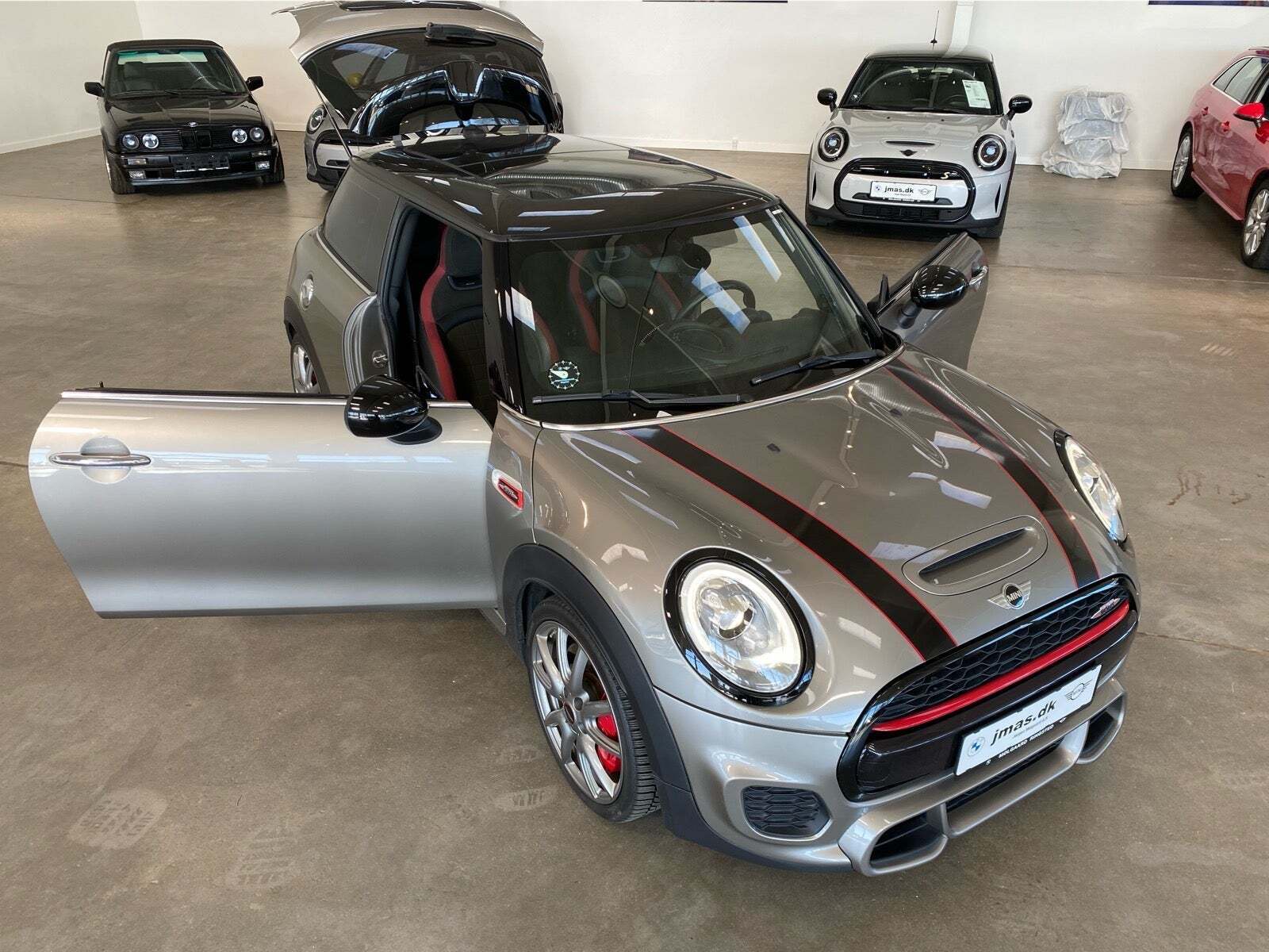 Grå Mini Cooper S fra 2018