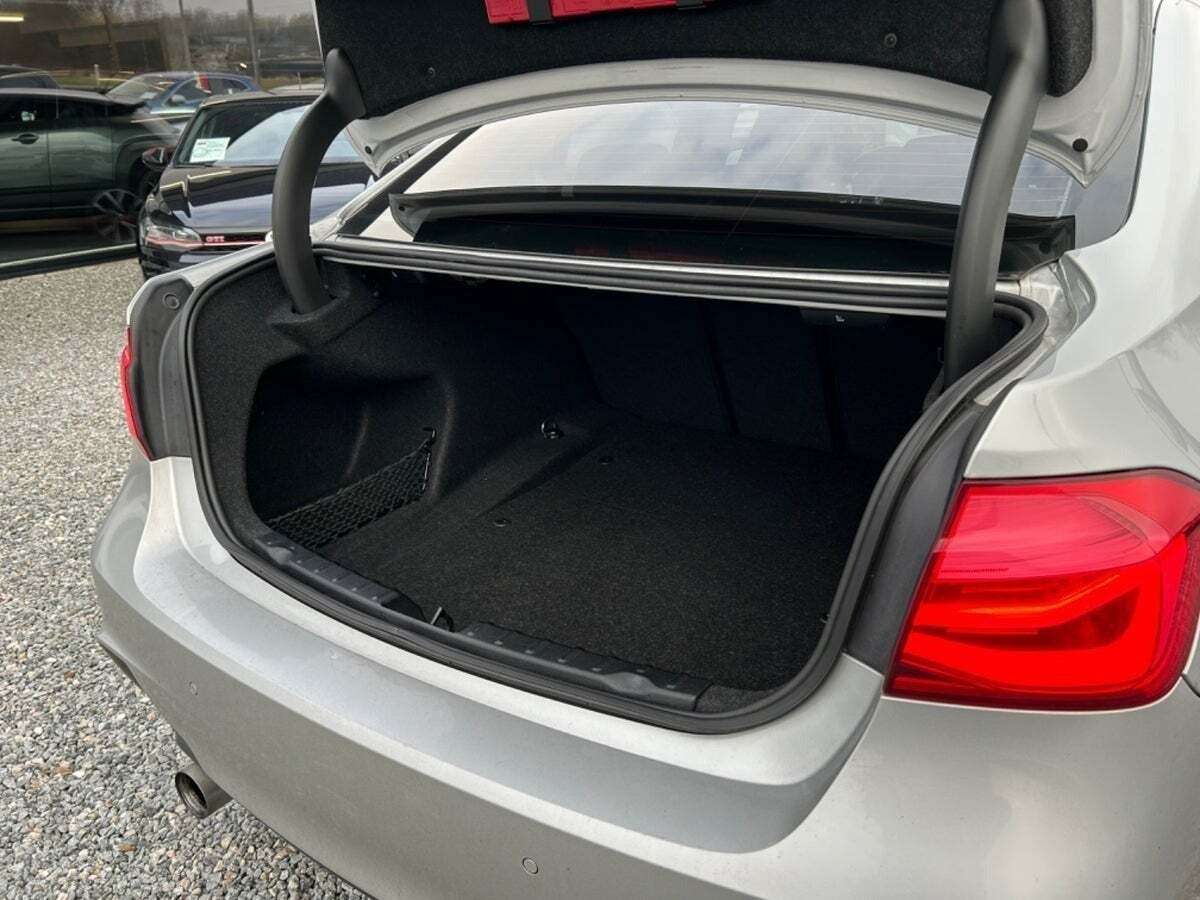 Sølv BMW 340i fra 2016