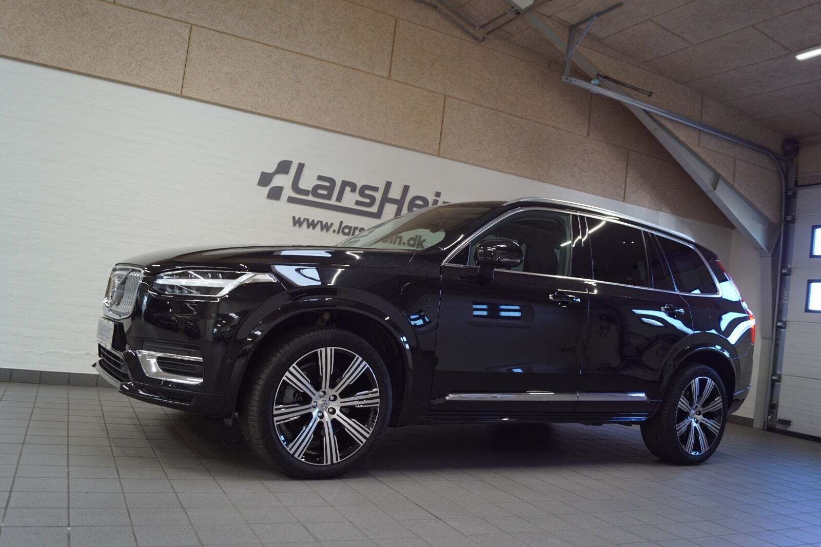 Sort Volvo XC90 fra 2022
