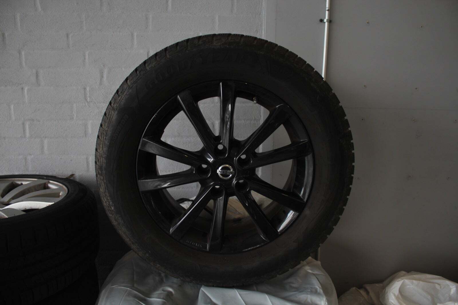 Blå Nissan X-Trail fra 2017