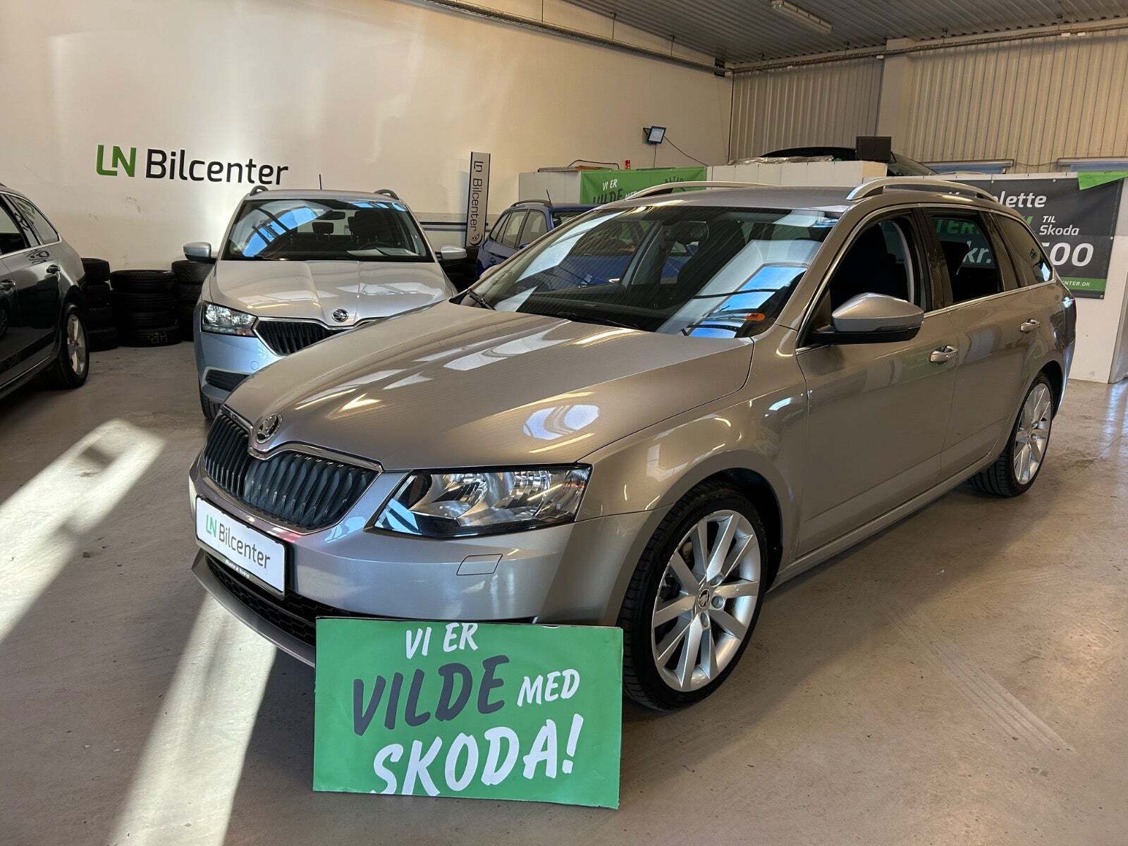 undefined Skoda Octavia fra 2016 set udefra
