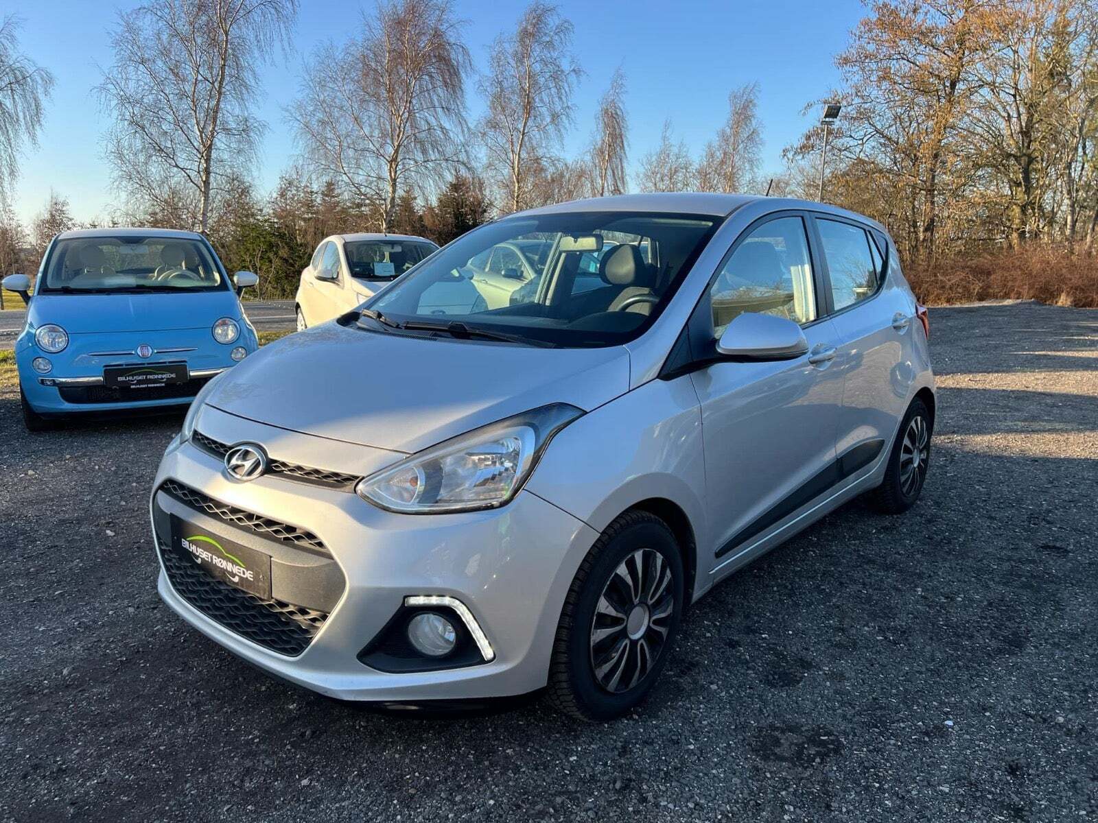 Sølv Hyundai i10 fra 2015